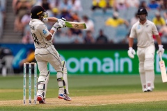 MELBOURNE, AUSTRALIA - DECEMBER 28:Tom Latham of New Zealand bats during day three of the Second Test match in the series between Australia and New Zealand at The Melbourne Cricket Ground on December 28, 2019 in Melbourne, Australia. (Photo by Speed Media/Icon Sportswire)