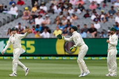 MELBOURNE, AUSTRALIA - DECEMBER 27: Tim Paine of Australia throws a ball during day two of the Second Vodafone Test cricket match between Australia and India at the Melbourne Cricket Ground on December 27, 2020 in Melbourne, Australia. (Photo by Dave Hewison/Speed Media/Icon Sportswire)