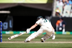 MELBOURNE, AUSTRALIA - DECEMBER 27: David Warner of Australia runs during the Boxing Day Test Match between Australia and South Africa at The Melbourne Cricket Ground on December 27, 2022 in Melbourne, Australia. (Photo by Dave Hewison/Speed Media/Icon Sportswire)