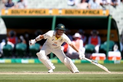 MELBOURNE, AUSTRALIA - DECEMBER 27: David Warner of Australia runs during the Boxing Day Test Match between Australia and South Africa at The Melbourne Cricket Ground on December 27, 2022 in Melbourne, Australia. (Photo by Dave Hewison/Speed Media/Icon Sportswire)