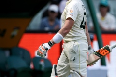 MELBOURNE, AUSTRALIA - DECEMBER 27: Steve Smith of Australia walks off after getting out during the Boxing Day Test Match between Australia and South Africa at The Melbourne Cricket Ground on December 27, 2022 in Melbourne, Australia. (Photo by Dave Hewison/Speed Media/Icon Sportswire)