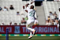 MELBOURNE, AUSTRALIA - DECEMBER 27: Lungi Ngidi of South Africa bowls during the Boxing Day Test Match between Australia and South Africa at The Melbourne Cricket Ground on December 27, 2022 in Melbourne, Australia. (Photo by Dave Hewison/Speed Media/Icon Sportswire)