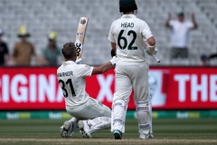MELBOURNE, AUSTRALIA - DECEMBER 27: David Warner of Australia celebrates his double century during the Boxing Day Test Match between Australia and South Africa at The Melbourne Cricket Ground on December 27, 2022 in Melbourne, Australia. (Photo by Dave Hewison/Speed Media/Icon Sportswire)