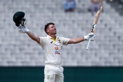 MELBOURNE, AUSTRALIA - DECEMBER 27: David Warner of Australia celebrates his double century during the Boxing Day Test Match between Australia and South Africa at The Melbourne Cricket Ground on December 27, 2022 in Melbourne, Australia. (Photo by Dave Hewison/Speed Media/Icon Sportswire)