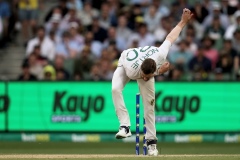MELBOURNE, AUSTRALIA - DECEMBER 28: Anrich Nortje of South Africa bowls during the Boxing Day Test Match between Australia and South Africa at The Melbourne Cricket Ground on December 27, 2022 in Melbourne, Australia. (Photo by Dave Hewison/Speed Media/Icon Sportswire)