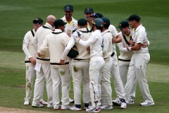 MELBOURNE, AUSTRALIA - DECEMBER 29: Australia celebrates during the Boxing Day Test Match between Australia and South Africa at The Melbourne Cricket Ground on December 29, 2022 in Melbourne, Australia. (Photo by Dave Hewison/Speed Media/Icon Sportswire)