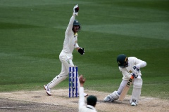 MELBOURNE, AUSTRALIA - DECEMBER 29: Keshav Maharaj of South Africa bats during the Boxing Day Test Match between Australia and South Africa at The Melbourne Cricket Ground on December 29, 2022 in Melbourne, Australia. (Photo by Dave Hewison/Speed Media/Icon Sportswire)
